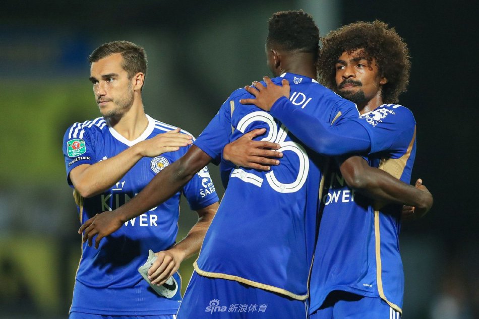 国队穿上战 国队穿上战