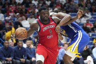 在足球比赛 在足球比赛