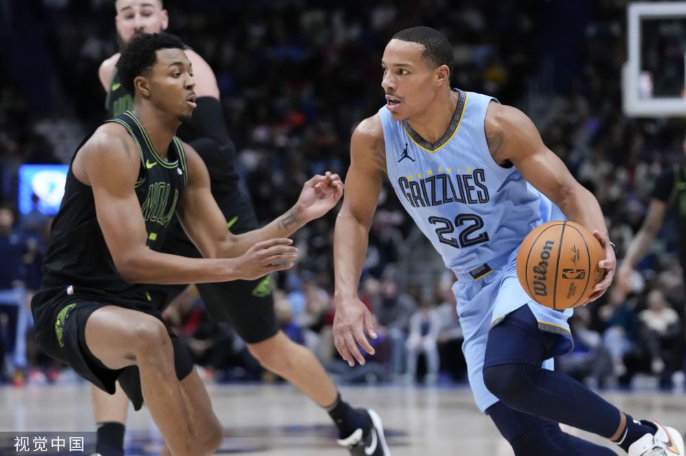 先后将球送 先后将球送